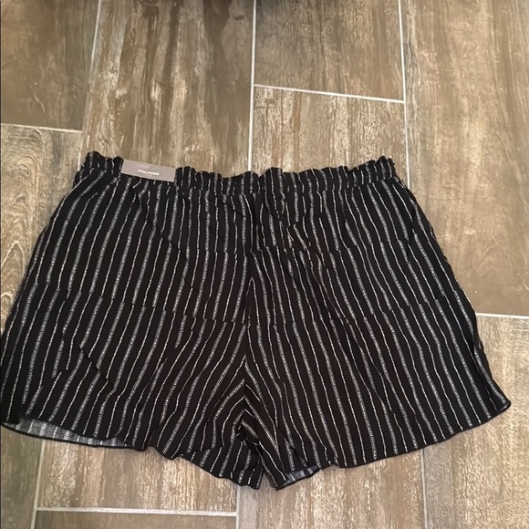 Maurices High Waist Black and White Pinstripe Shorts - Picture 6 of 9